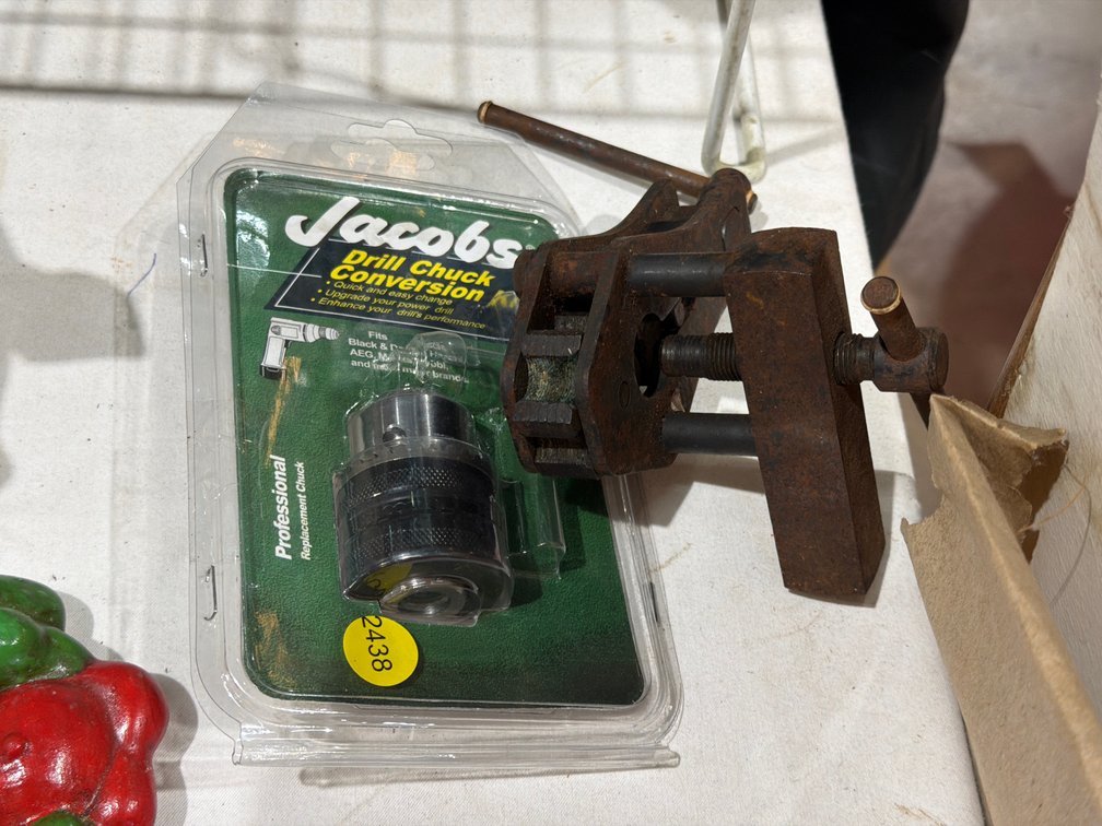 VISE AND DRILL CHUCK