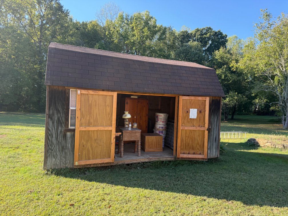 10 x  16’ STORAGE SHED