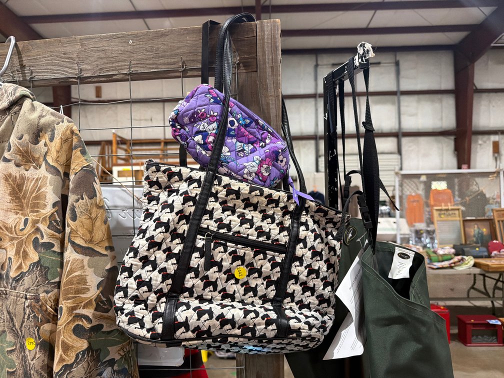VERA BRADLEY PURSE AND WALLET