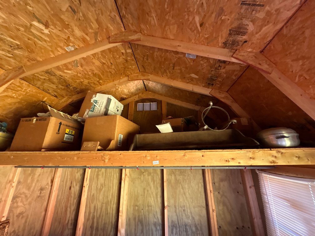 CONTENTS RIGHT SIDE SHED ATTIC