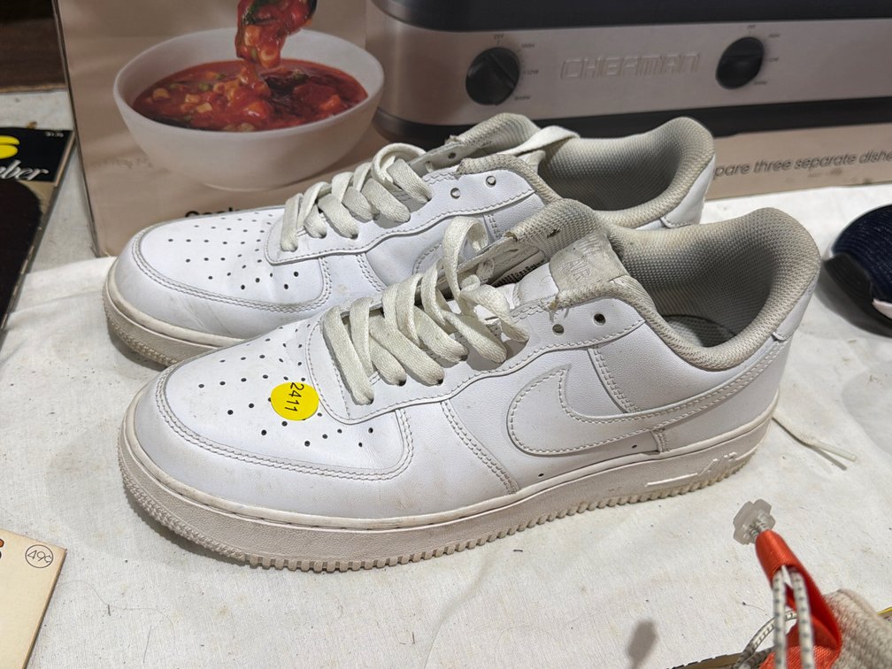 NIKE SHOES