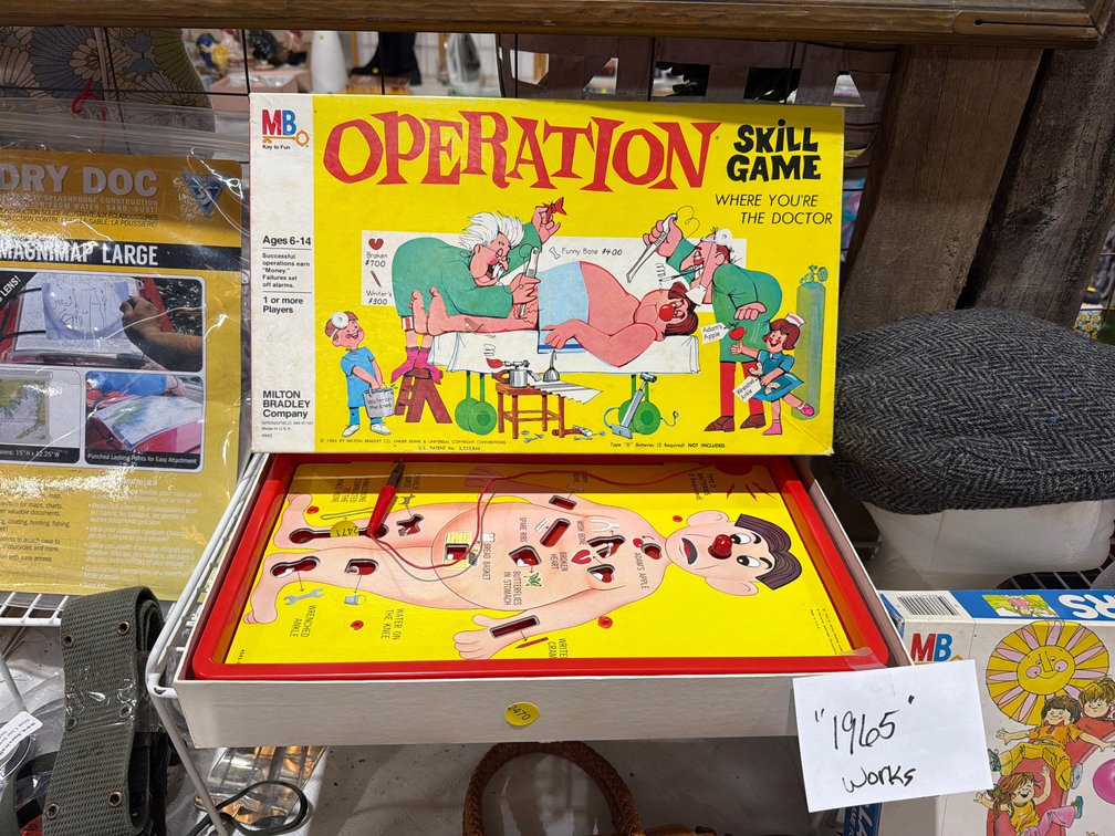 VINTAGE 1965 OPERATION GAME
