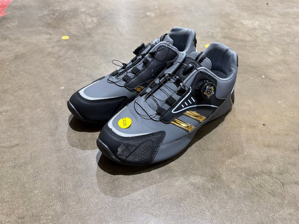 KNAR SHOES