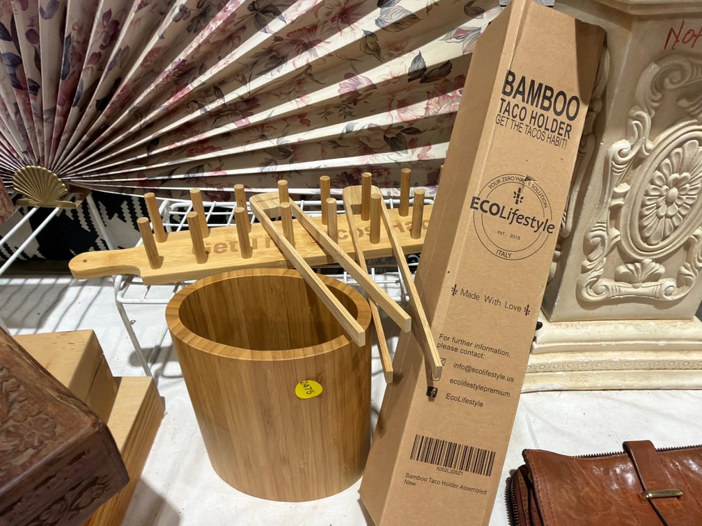 BAMBOO TACO HOLDER AND VASE