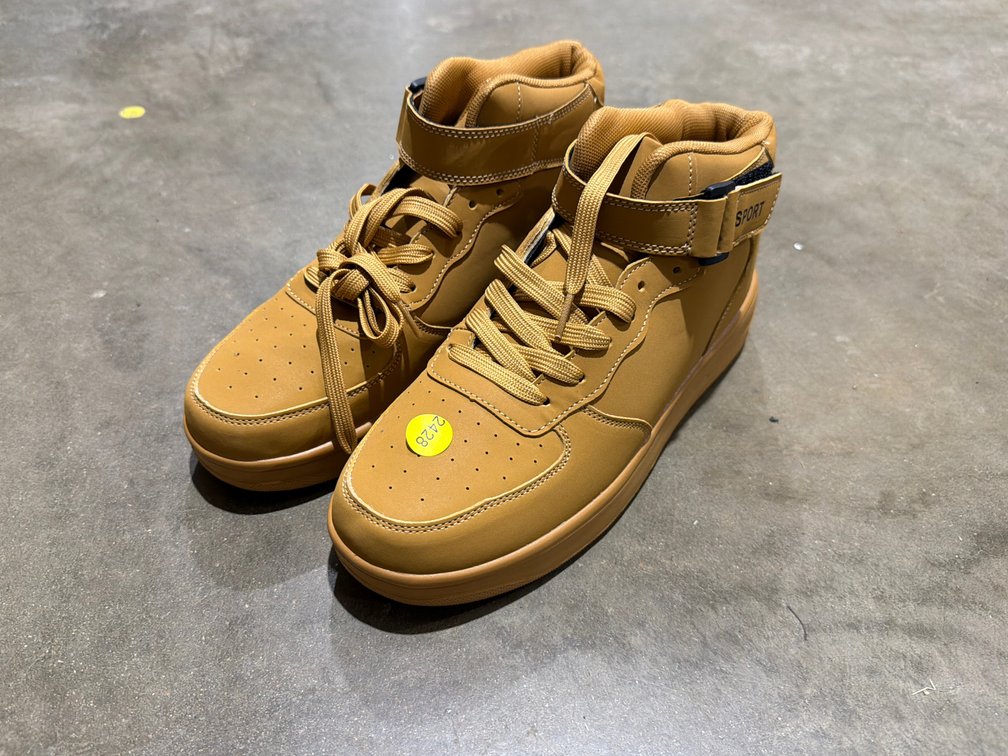 SIZE 9 SHOES