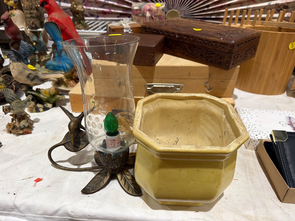 HUMMINGBIRD LAMP AND PLANTER