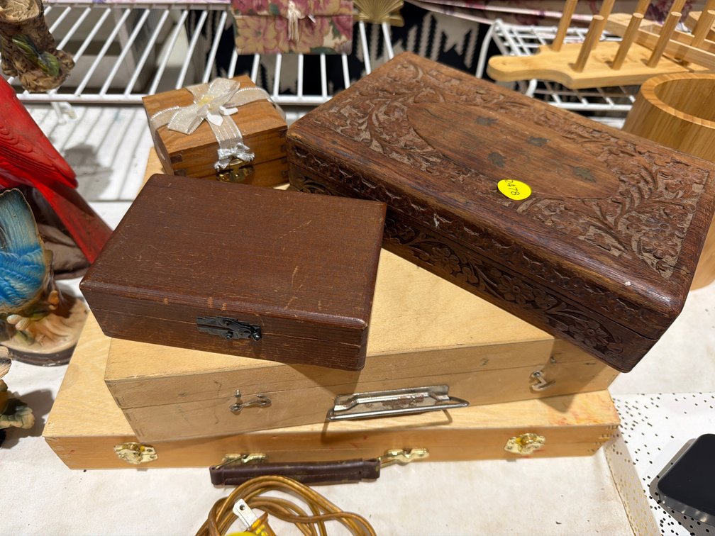 LOT OF WOODEN BOXES