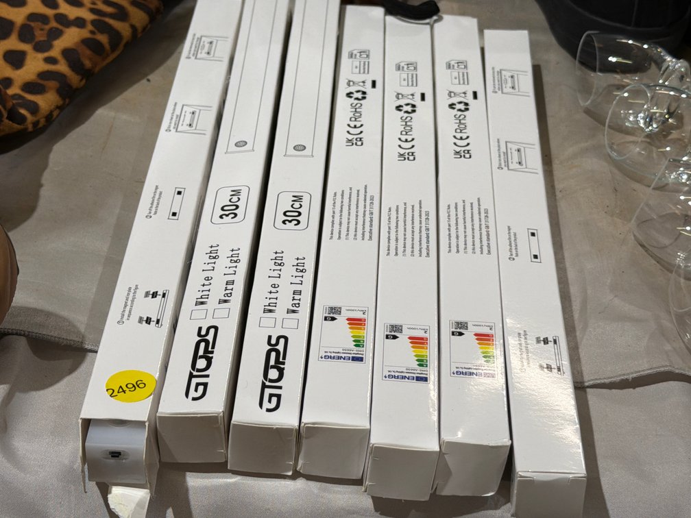 LOT OF RECHARGEABLE 30 CM LIGHTS