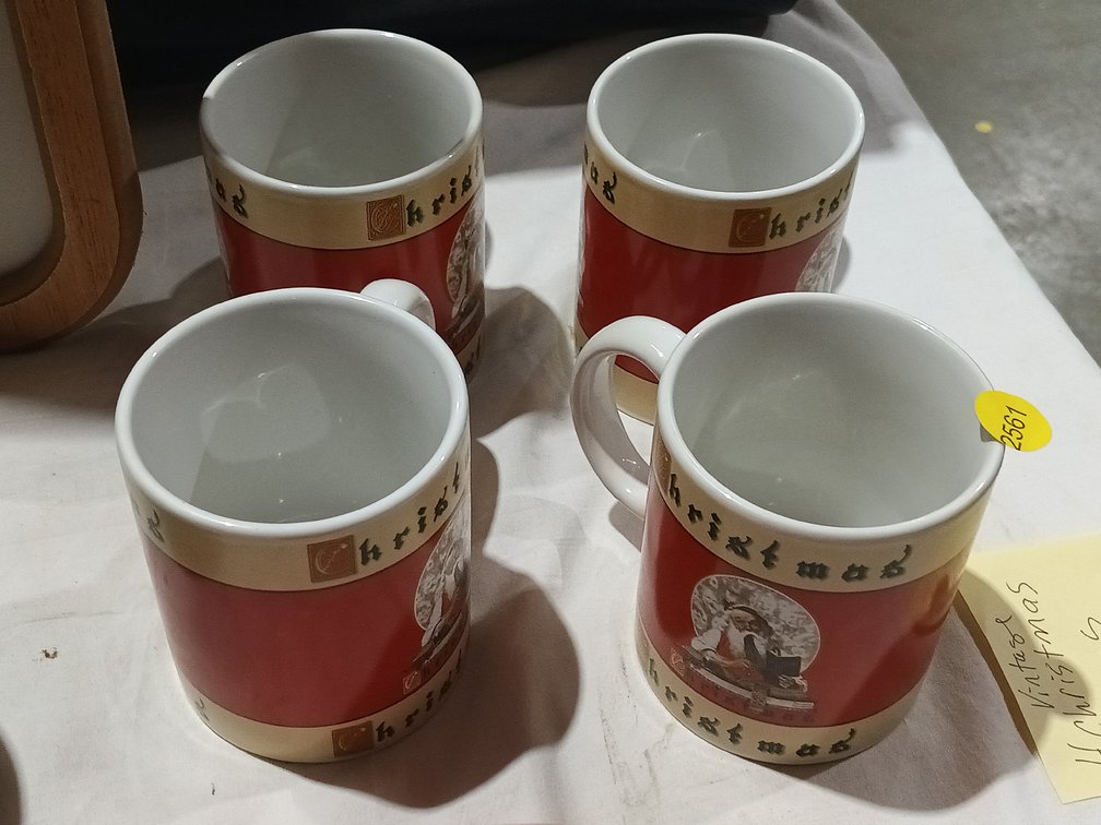 (4) VINTAGE VICTORIAN CHRISTMAS MUGS