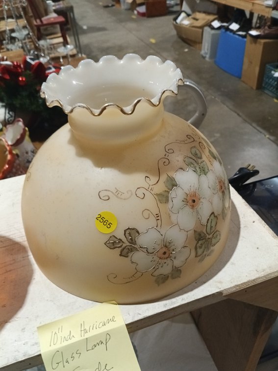 10" HURRICANE GLASS LAMPSHADE