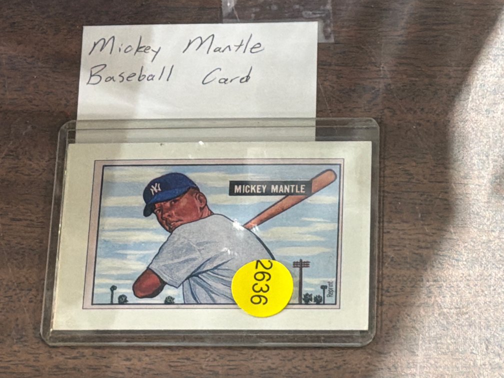 MICKEY MANTLE BASEBALL CARD