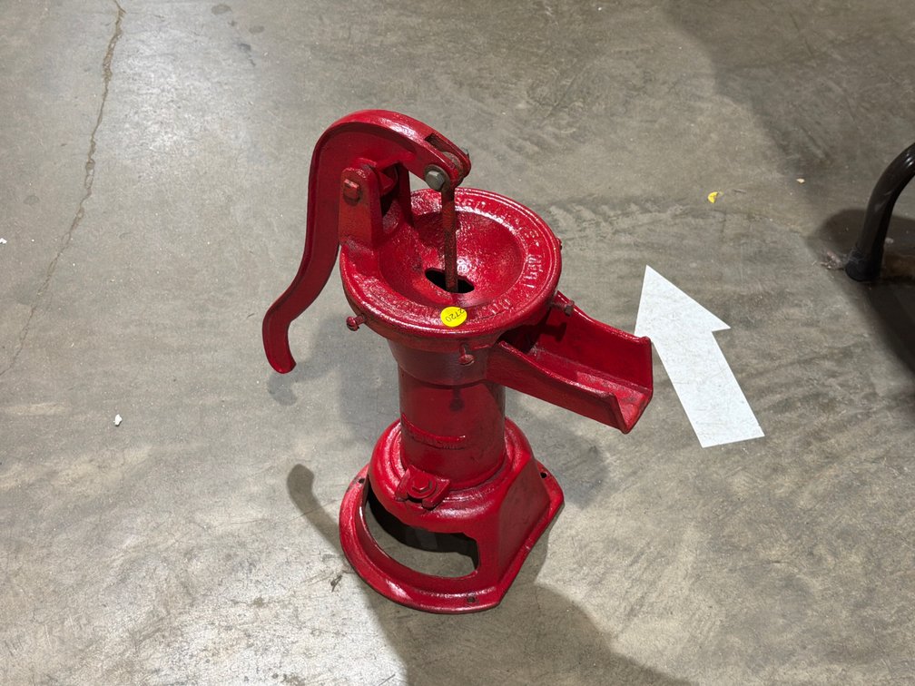 CAST IRON WATER PUMP