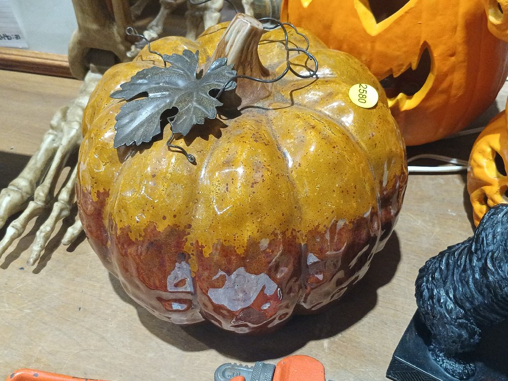 GLASS PUMPKIN