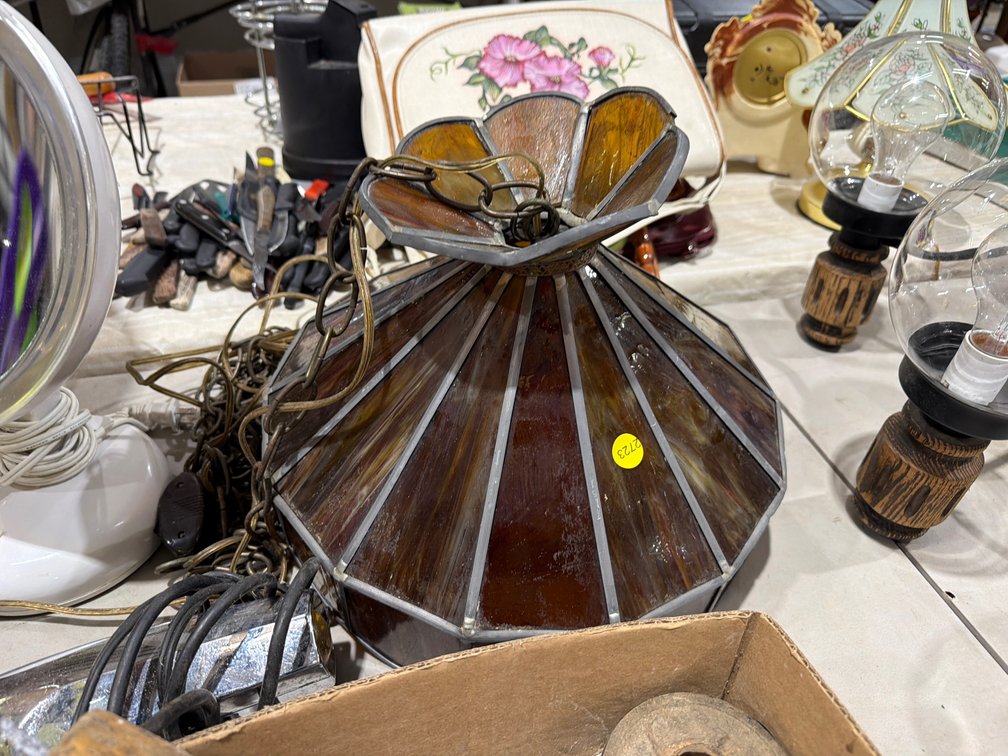GLASS LAMP SHADE