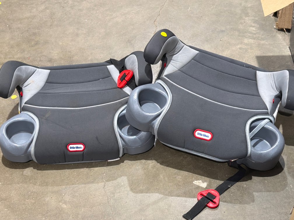 (2) LITTLE TIKES BOOSTER SEATS