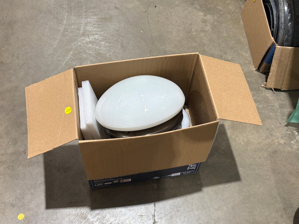 LIGHT FIXTURES
