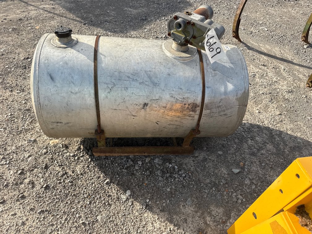 ROUND ALUMINUM TANK