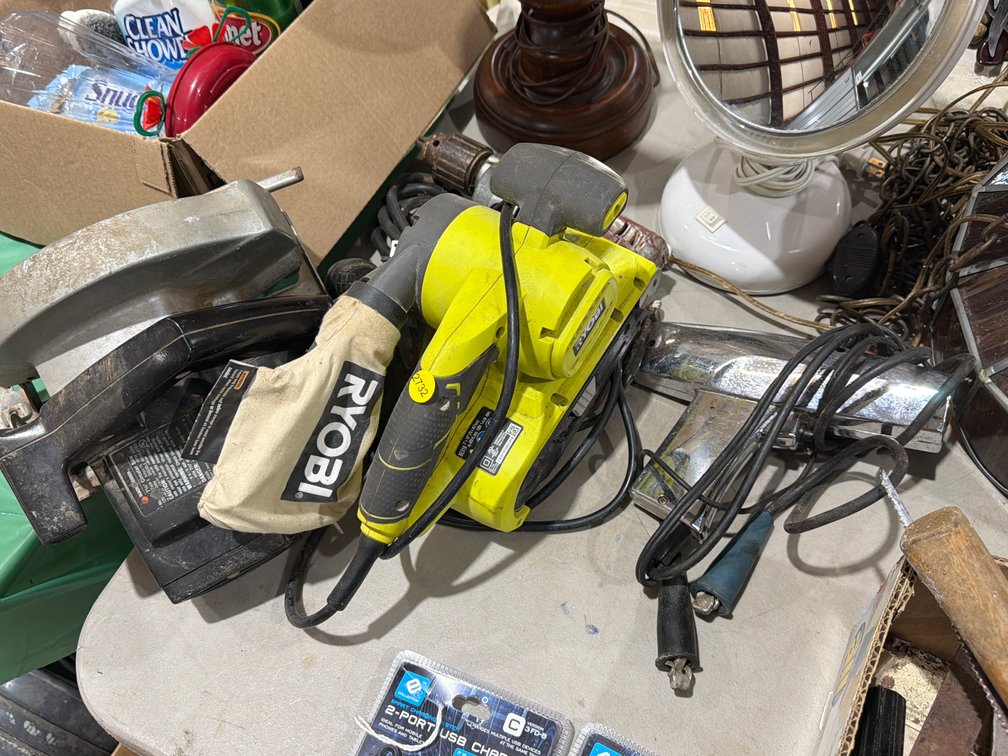 CIRCULAR SAW, SANDER, DRILL & TIMING LIGHT