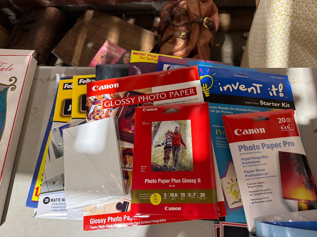 LOT OF PHOTO PAPER