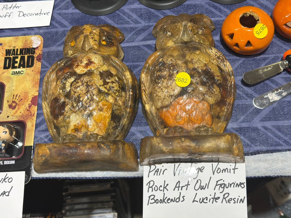 PAIR OF VOMIT ROCK OWL FIGURINES