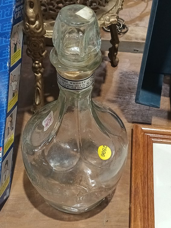 VINTAGE JACK DANIELS WHISKEY DECANTER
