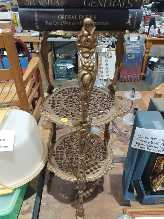 PAINTED CAST IRON PLANT STAND