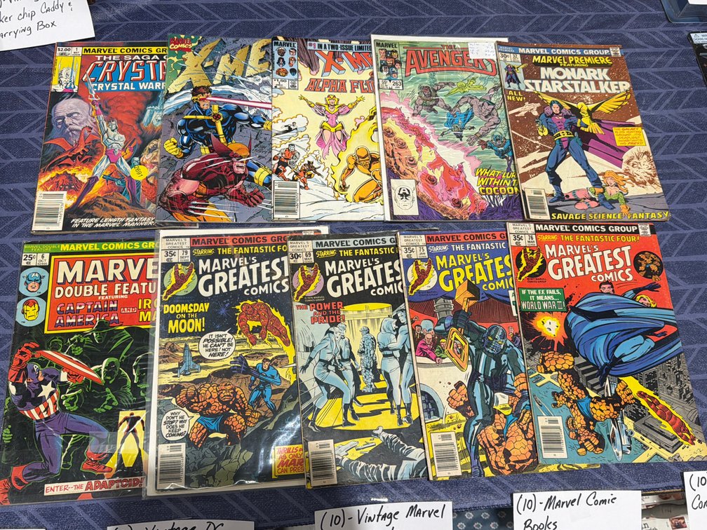 10 MARVEL COMIC BOOKS