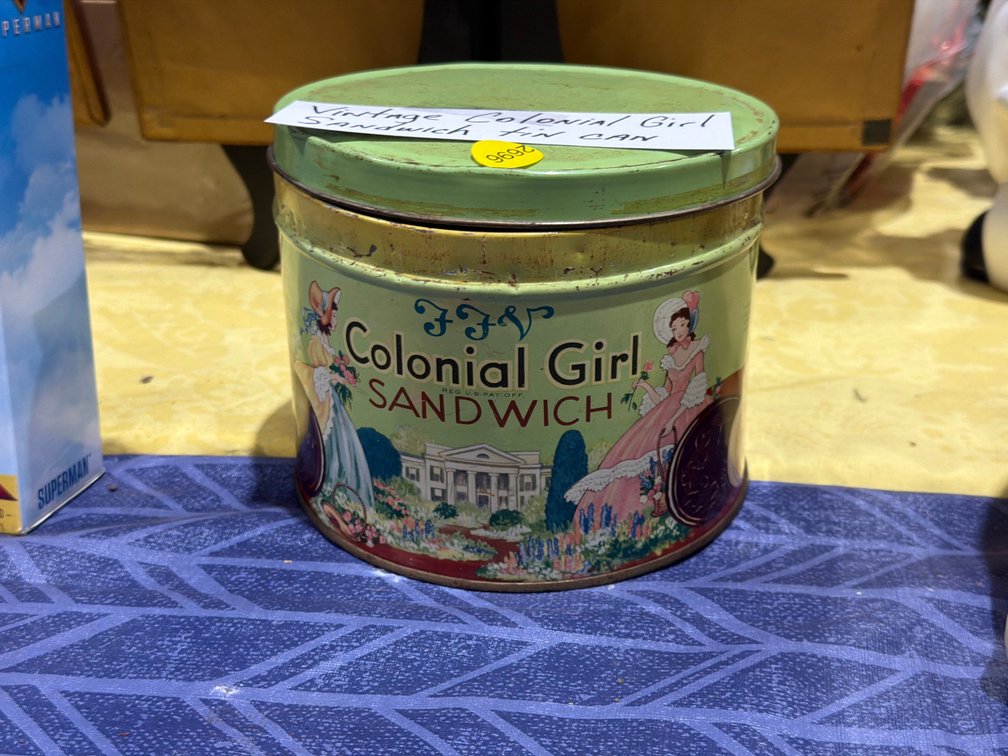 VINTAGE COLONIAL GIRL SANDWICH TIN