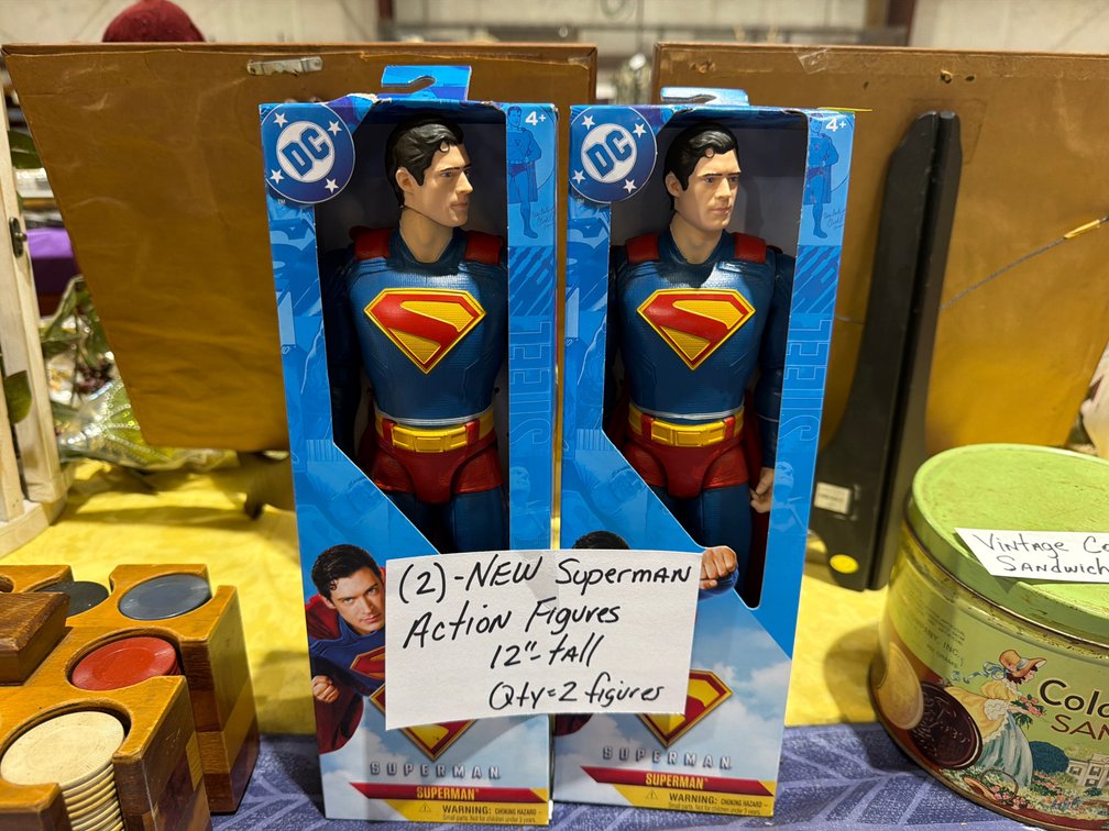 2 NEW SUPERMAN ACTION FIGURES
