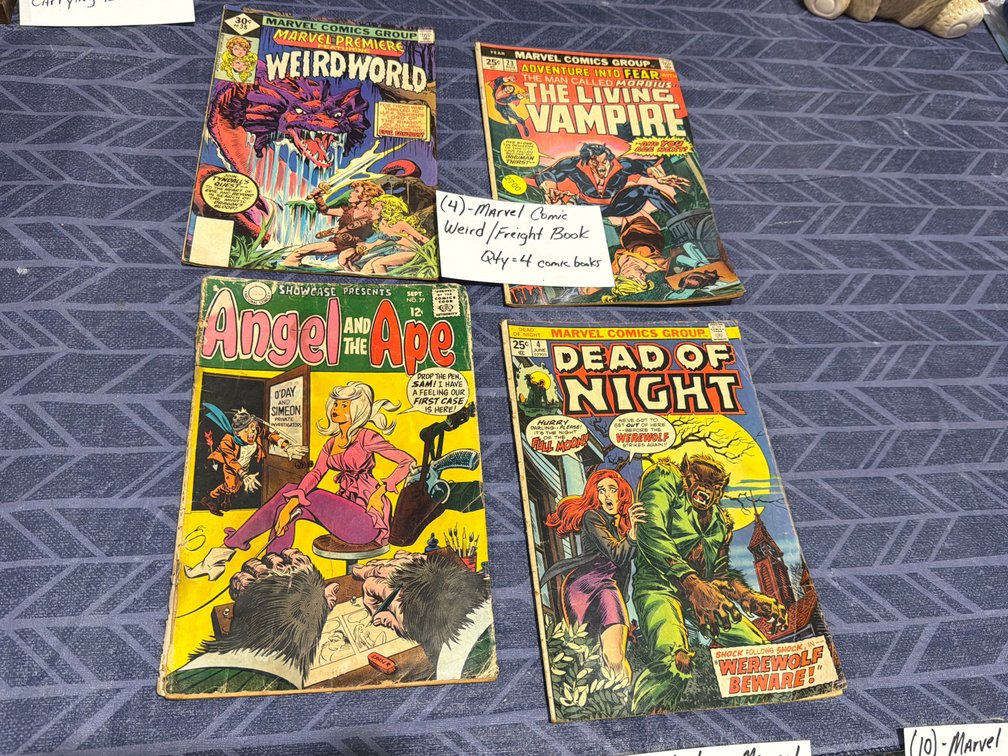 4 MARVEK COMIC BOOKS