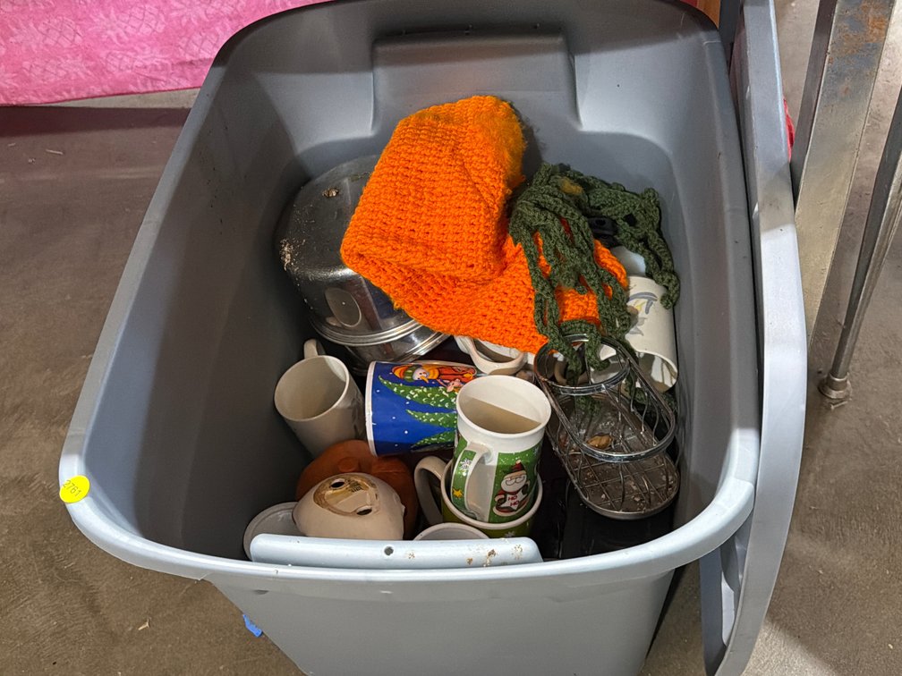TOTE OF MISC
