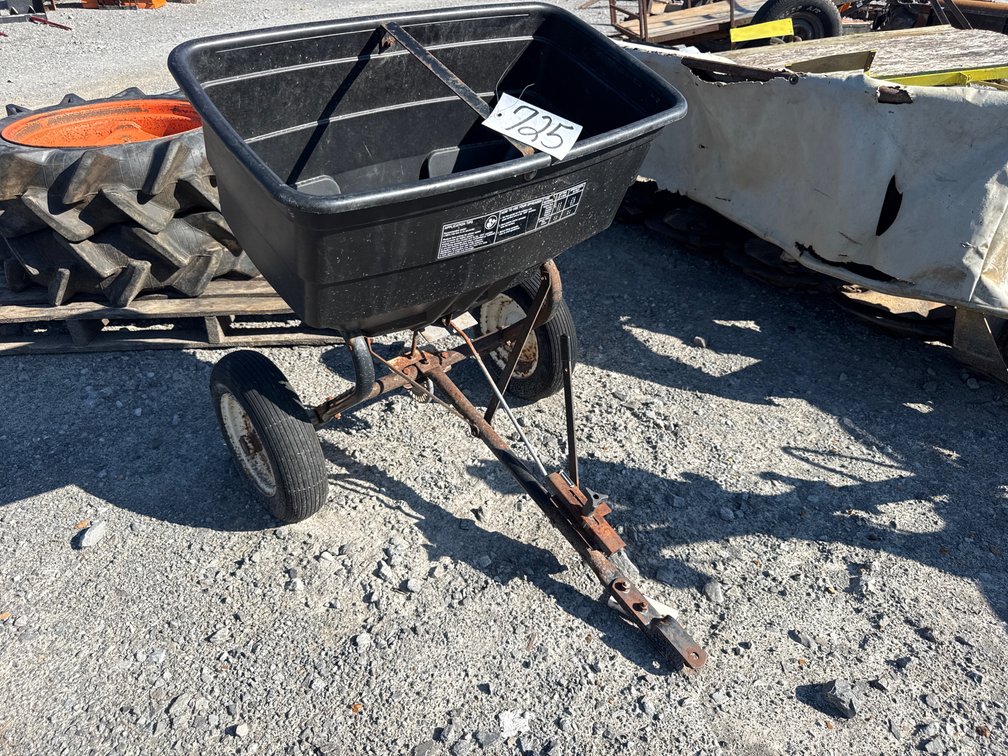 HUSKEE PULL TYPE YARD SEEDER