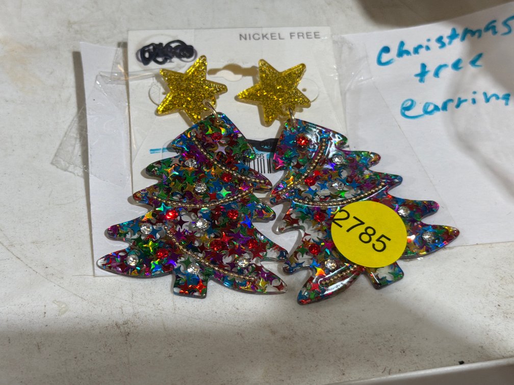 CHRISTMAS TREE EARRINGS