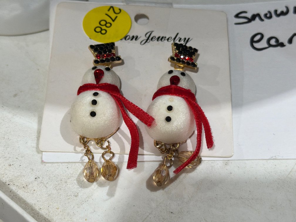 PAIR OF SNOWMAN EARRINGS