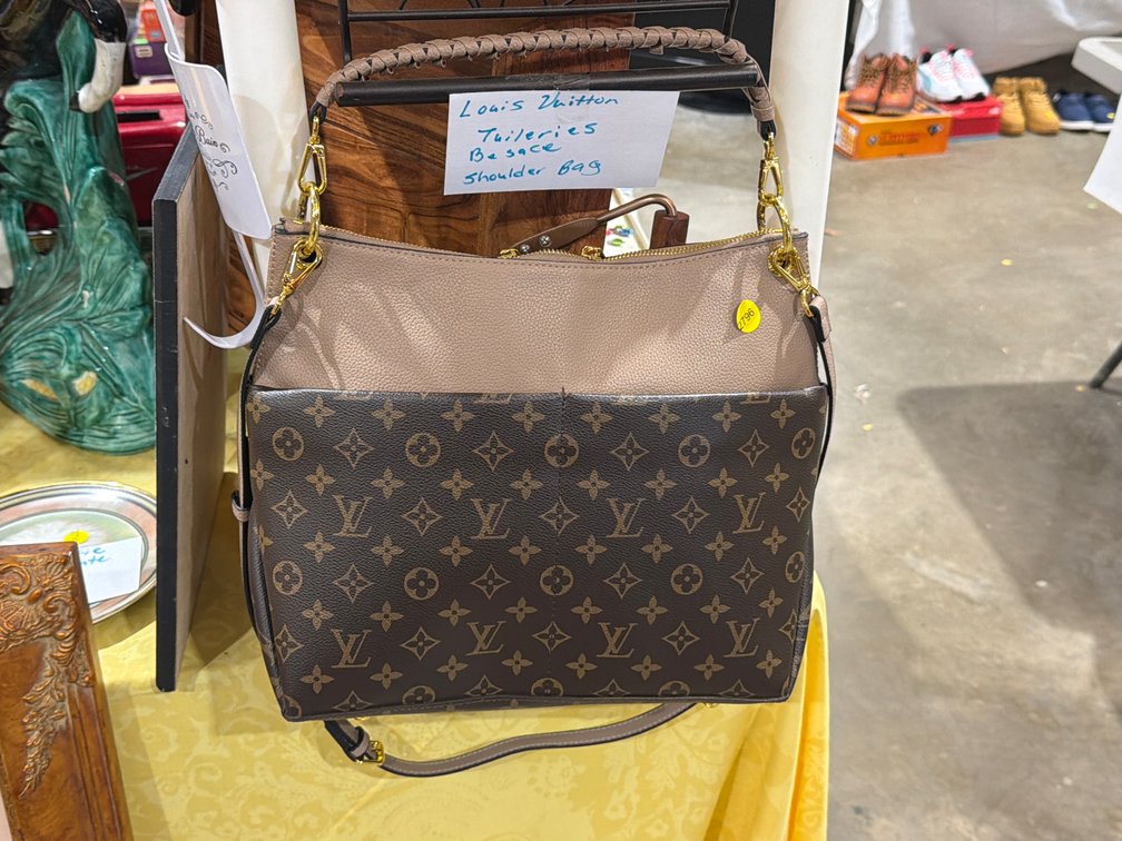 DESIGNER PURSE
