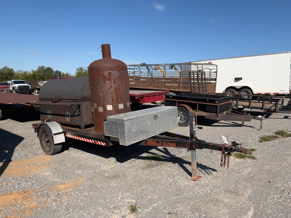PORTABLE SMOKER GRILL