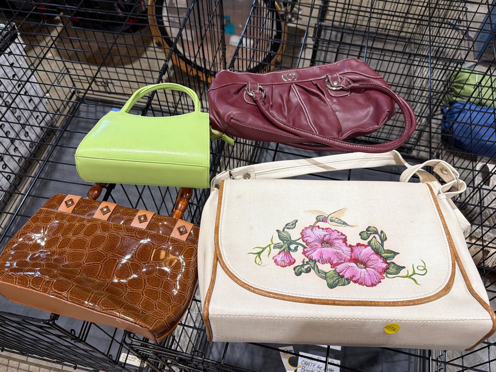 (4) PURSES