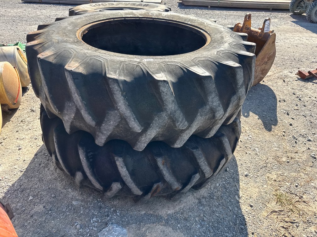(2) FIRESTONE 20.8-38 TIRES