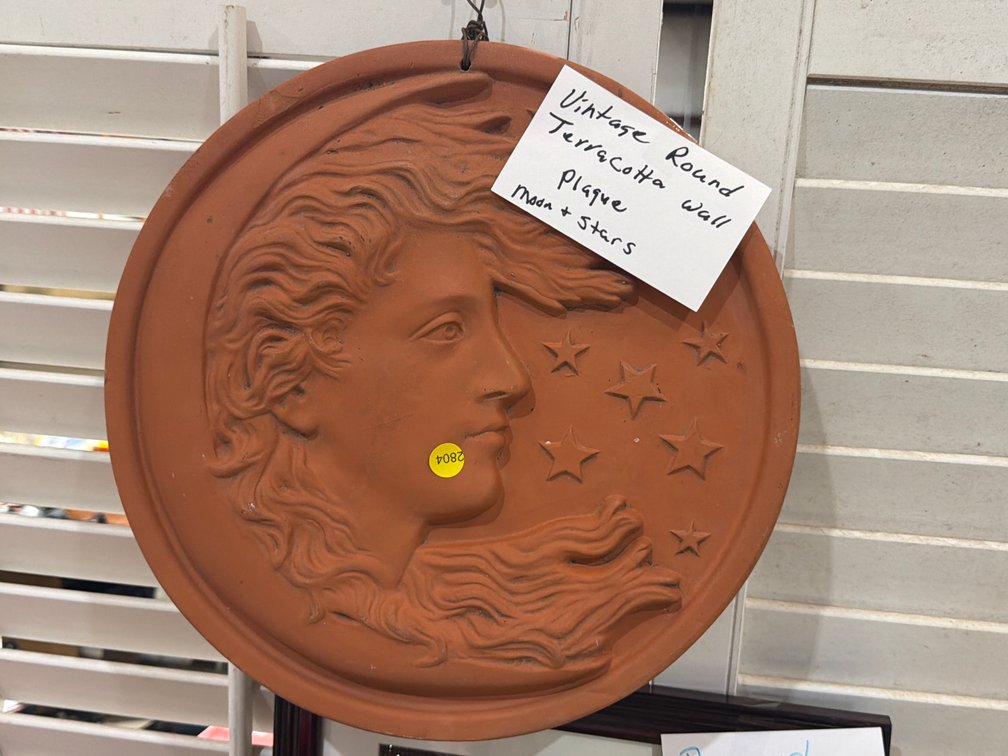 VINTAGE ROUND TERRACOTTA WALL PLAQUE 15”