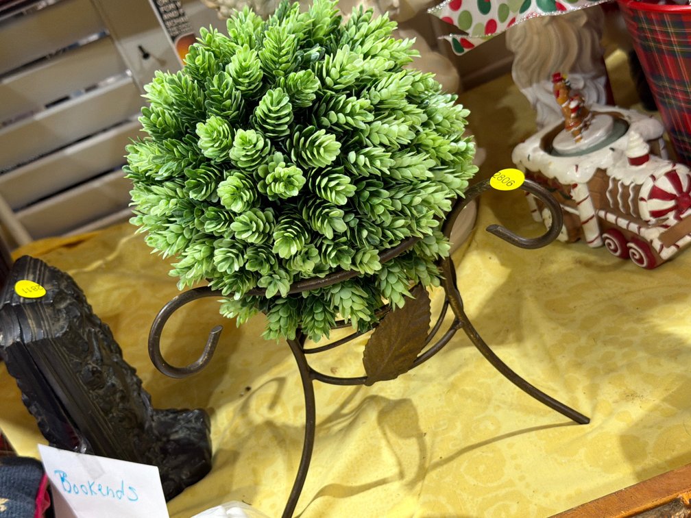 PLANTER STAND WITH ARTIFICIAL PLANT