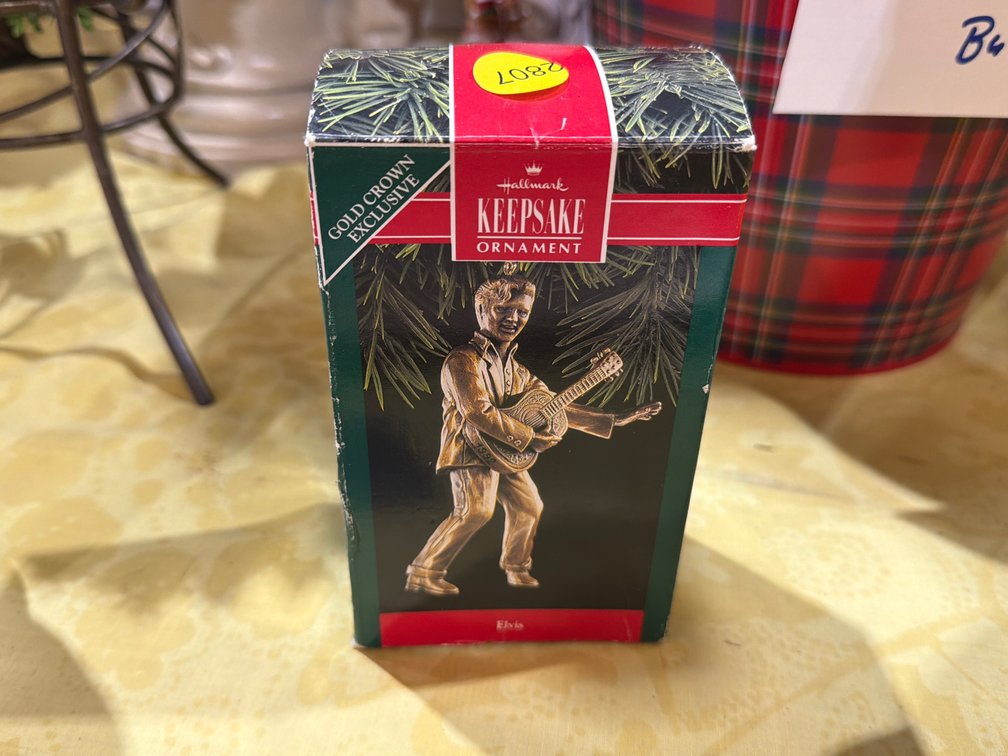 VINTAGE ELVIS ORNAMENT
