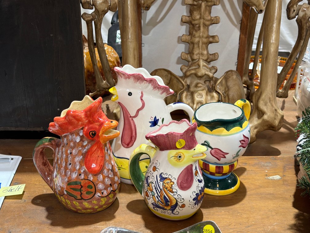 ROOSTER/FLORAL PITCHERS