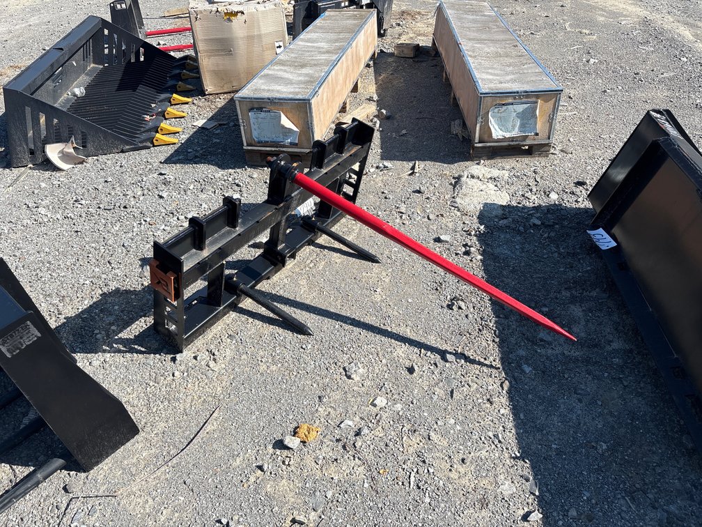 SKID STEER HAY SPEAR