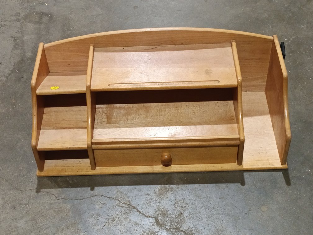 DESK ORGANIZER