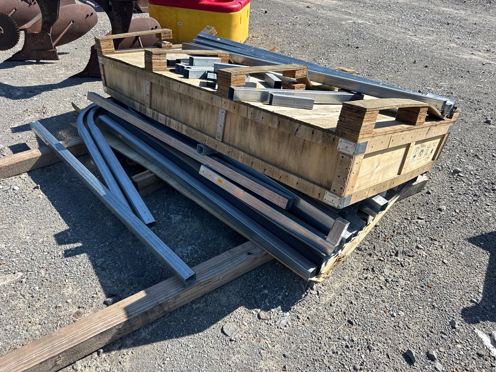 METAL CARPORT