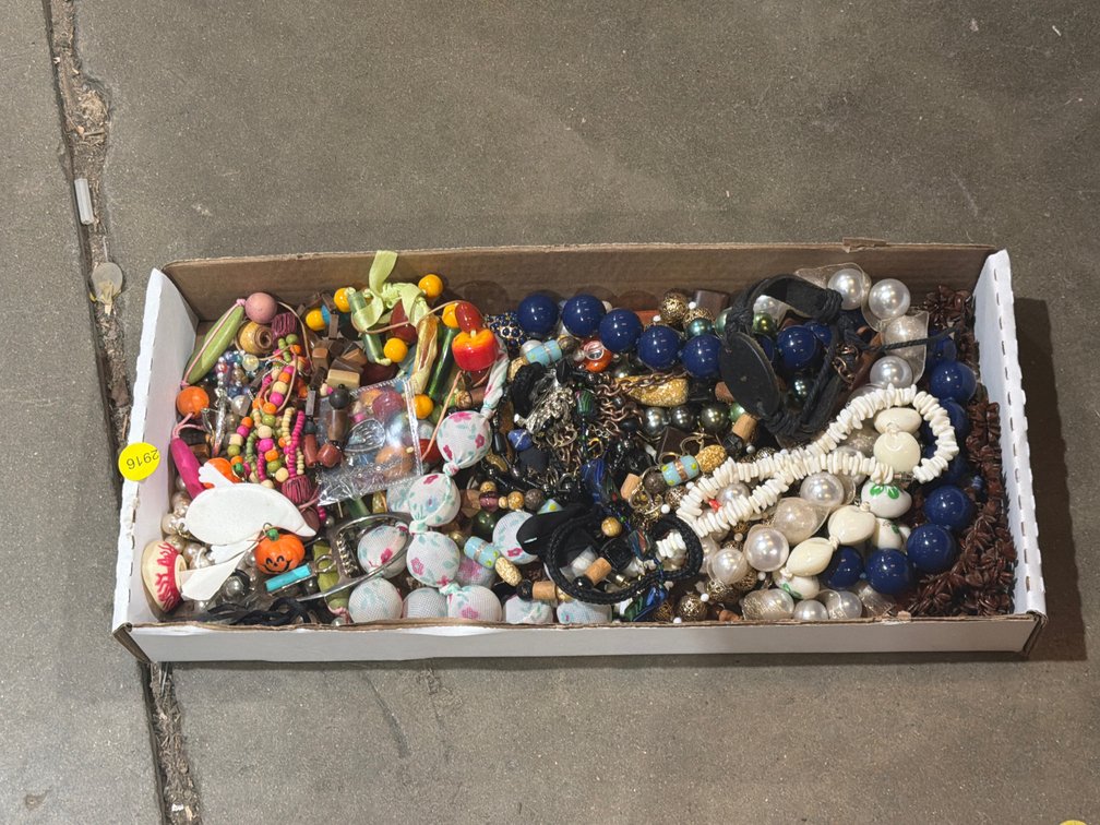 LOT OF JEWELRY