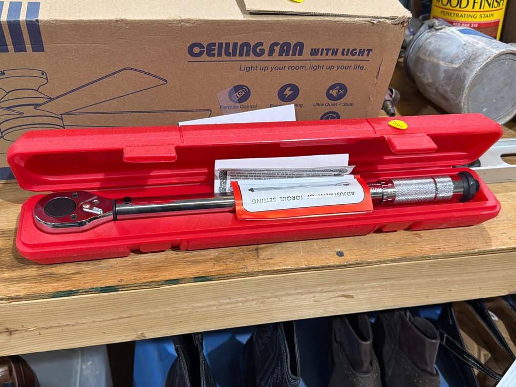 TORQUE WRENCH