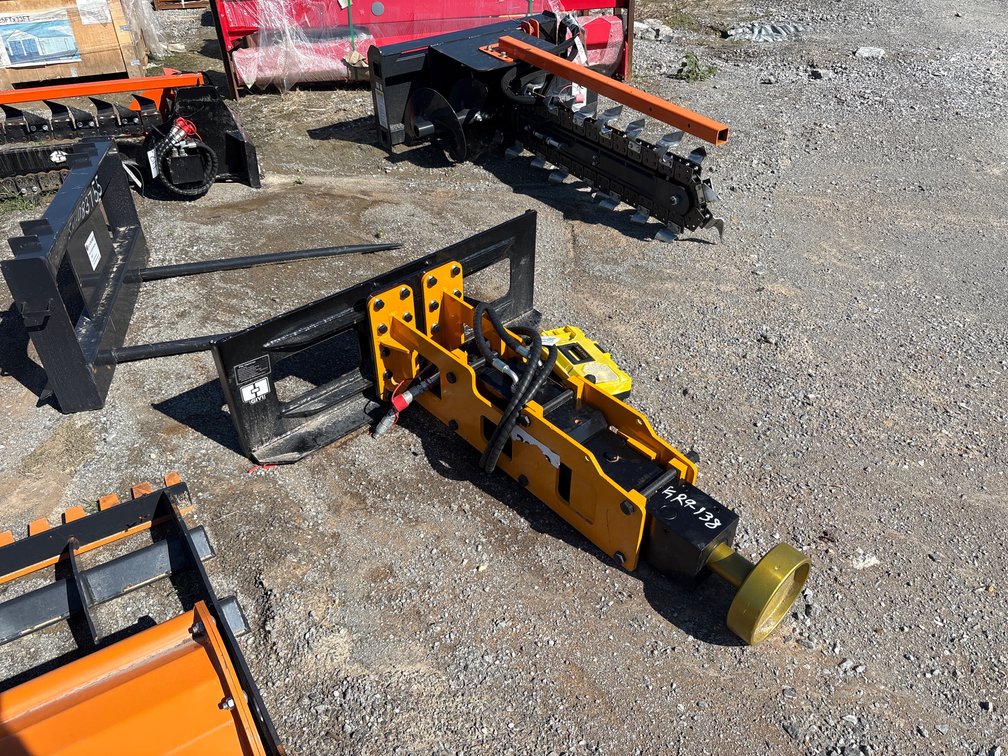 SKID STEER POST DRIVER