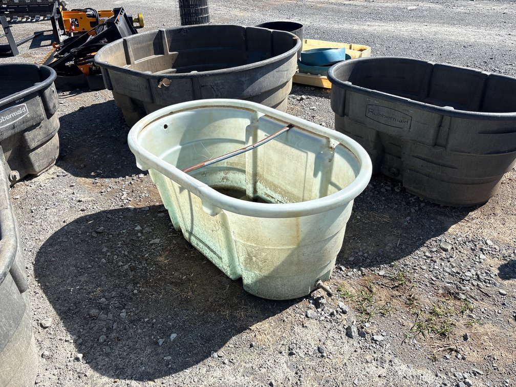 APPROX 100 GAL WATER TROUGH