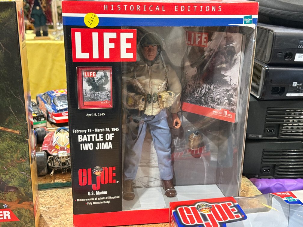 GI JOE LIFE BATTLE OF IWO JIMA FIGURE